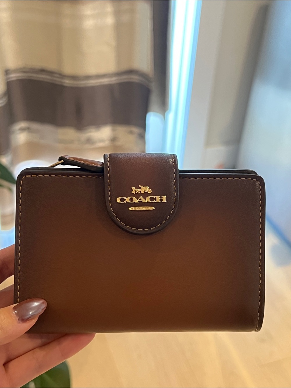 COACH Brown Leather Bifold Card Holder with Gold Logo